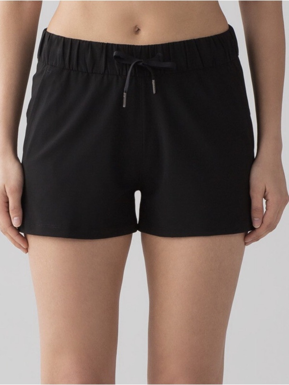 Lululemon On The Fly Woven Short Size 4